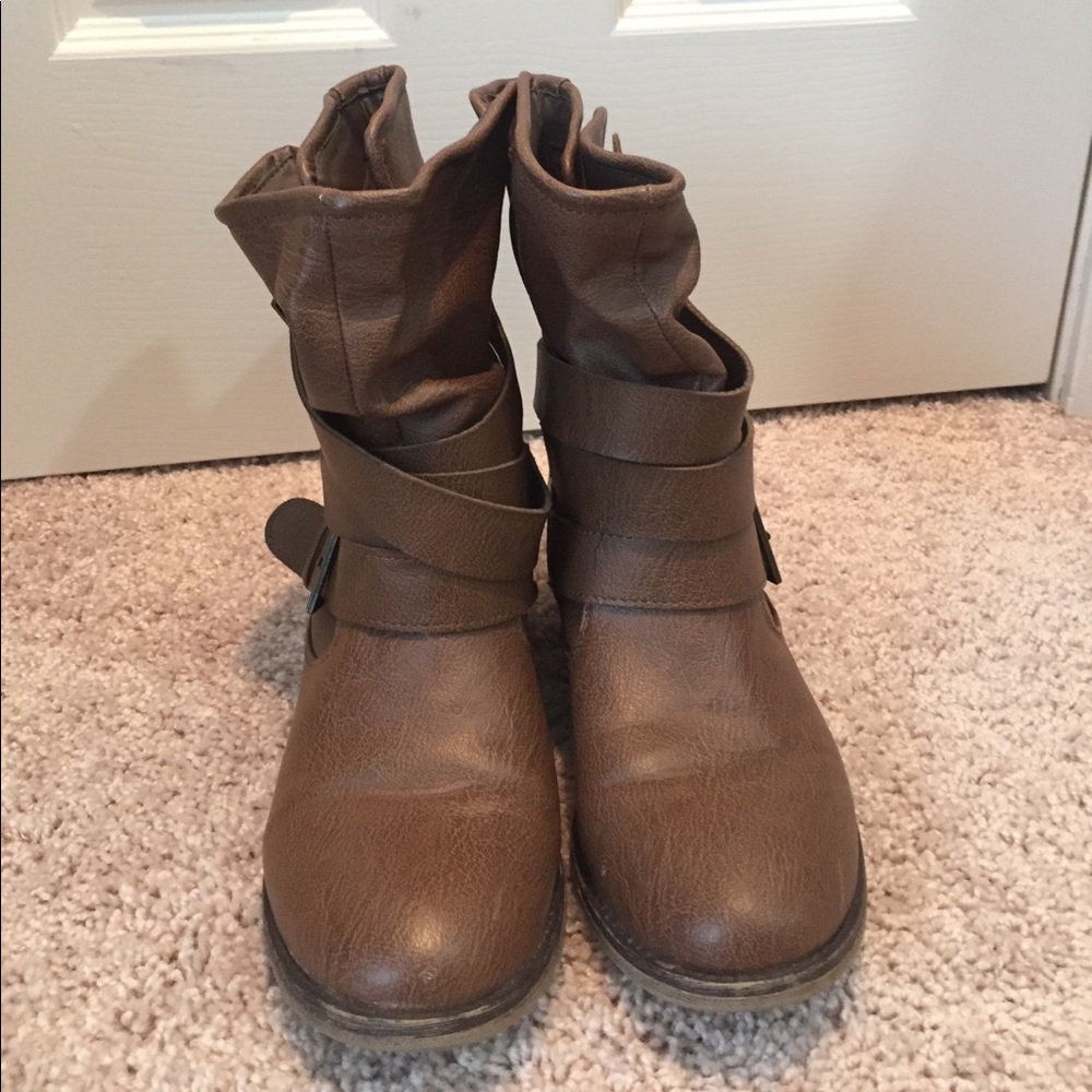 Brown boots