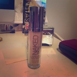 • UD Naked Skin Foundation in .5 •