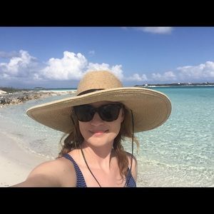 Meet your Posher, Elizabeth