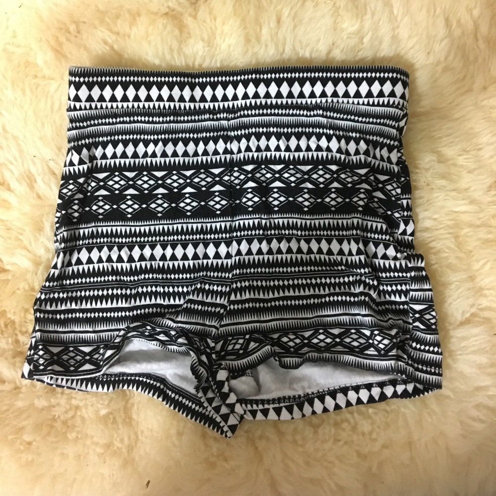 Pattern shorts