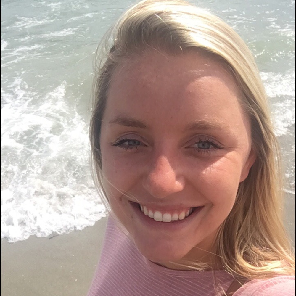 Meet your Posher, Alyssa