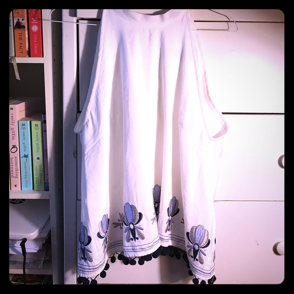 High-Neck Franchesca's Top!🌷