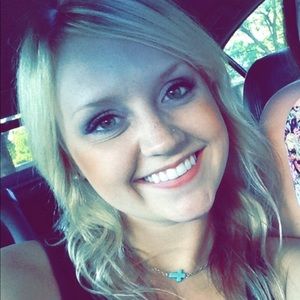 Meet your Posher, Bailey