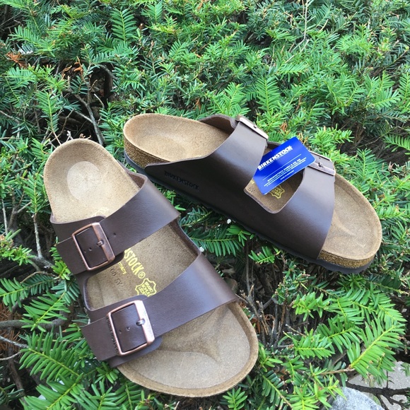 Birkenstock Shoes - NWT Birkenstock Brown Arizona - Sz 41/L10/M8