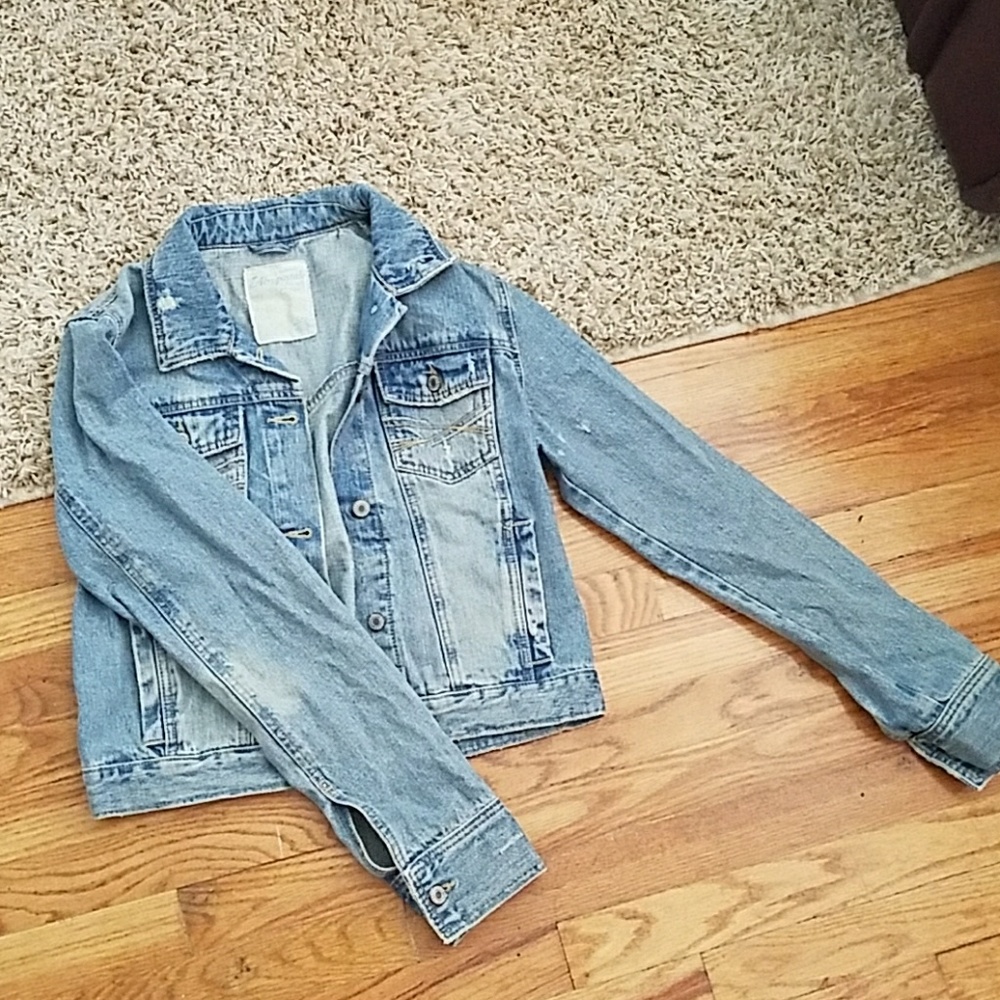 Aeropostale Distressed Light Wash Jean Jacket