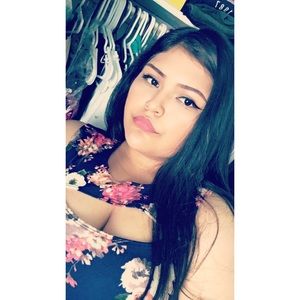 Meet your Posher, Natalie