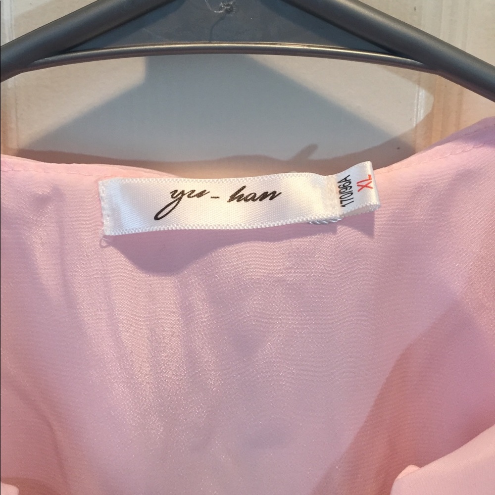 Pink blouse - Picture 3 of 4