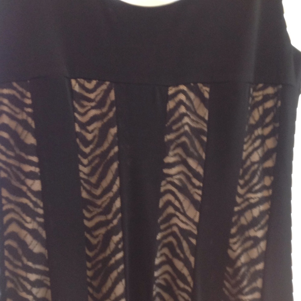 Sleeveless dress