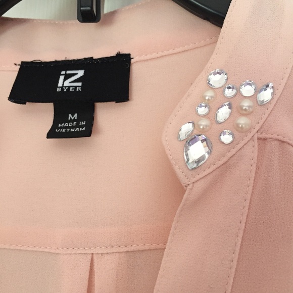 IZ Byer Chiffon Blouse - Picture 3 of 5