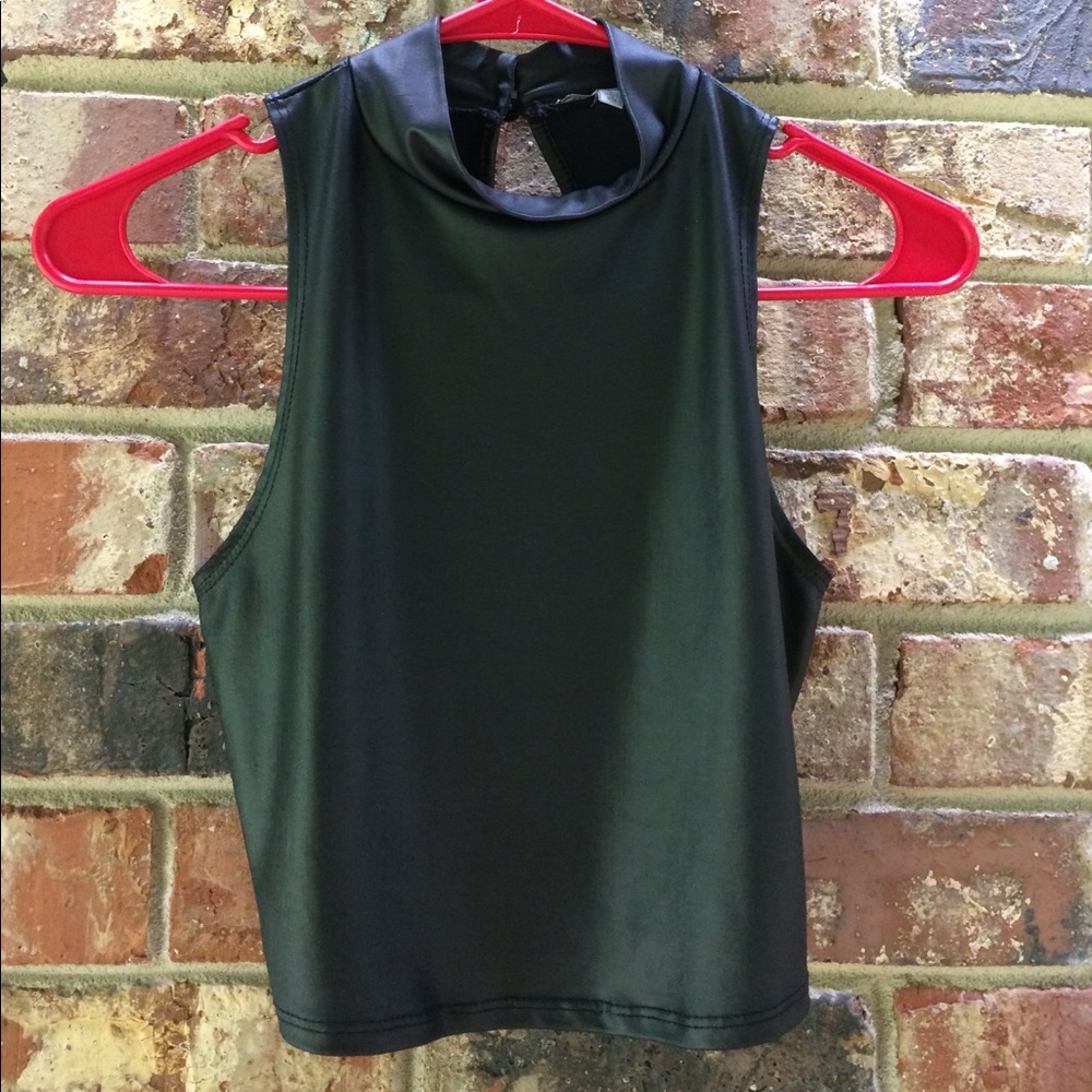 Black crop top