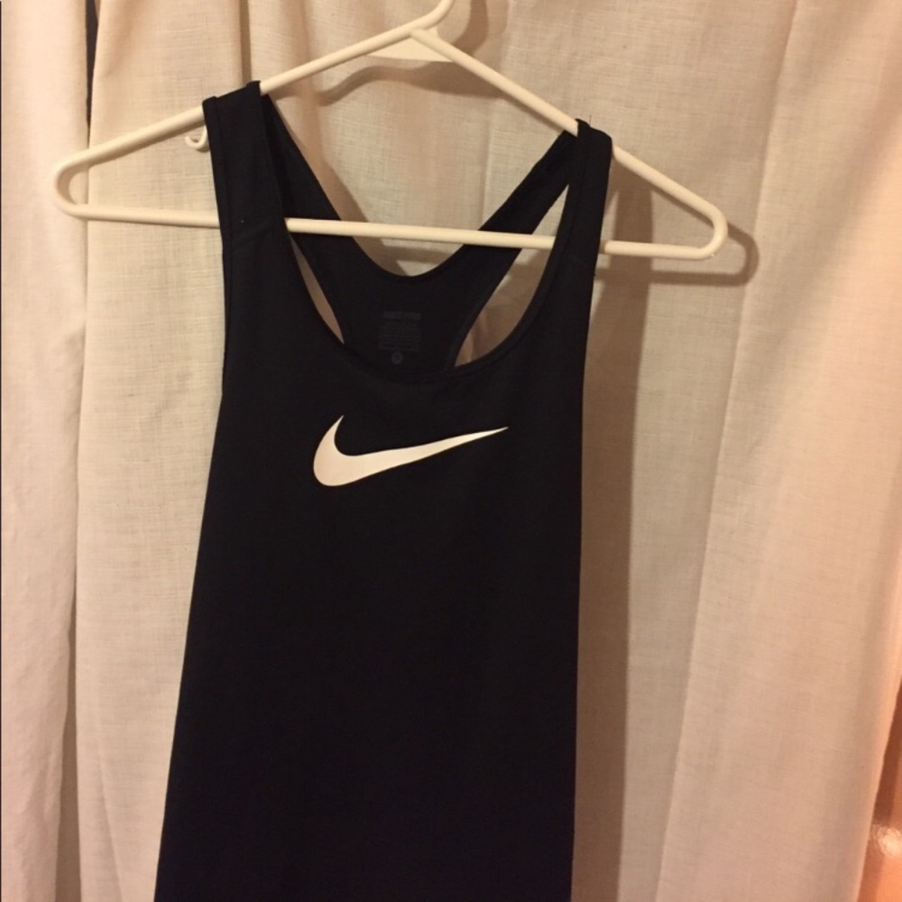 2 Nike dry-fit shirt bundle!