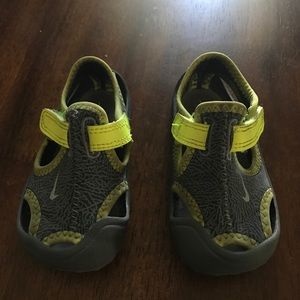 Nike toddler 6