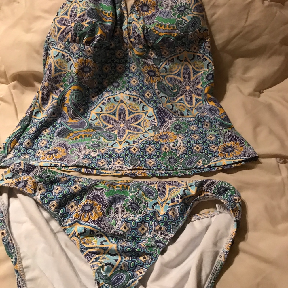 Athlete swimwear