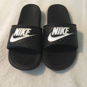 Nike slides