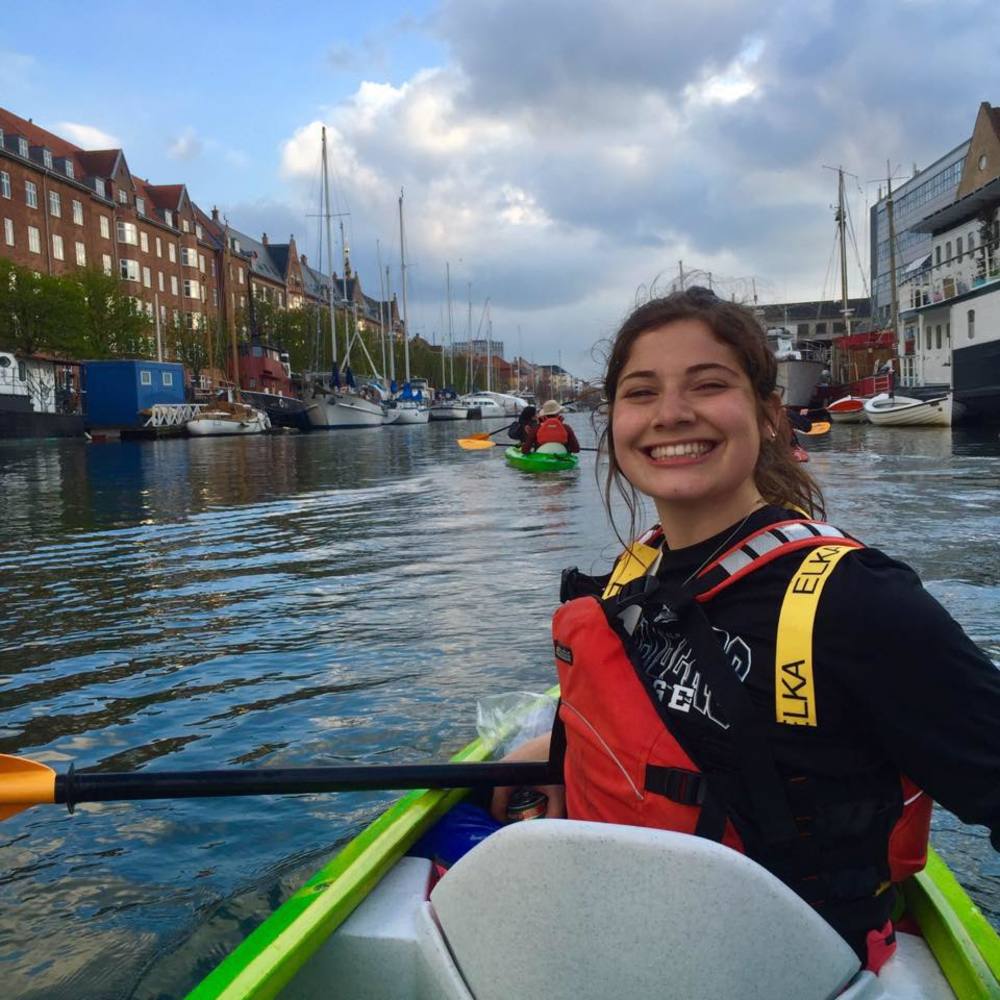 Meet your Posher, Emily
