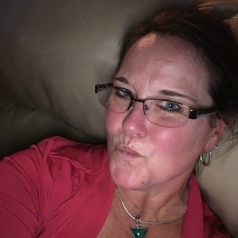 Meet your Posher, Debra