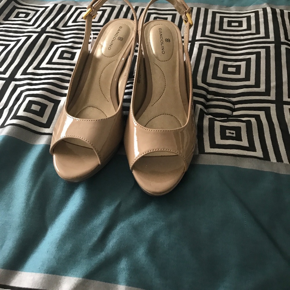 Sling back peep toe nude heels