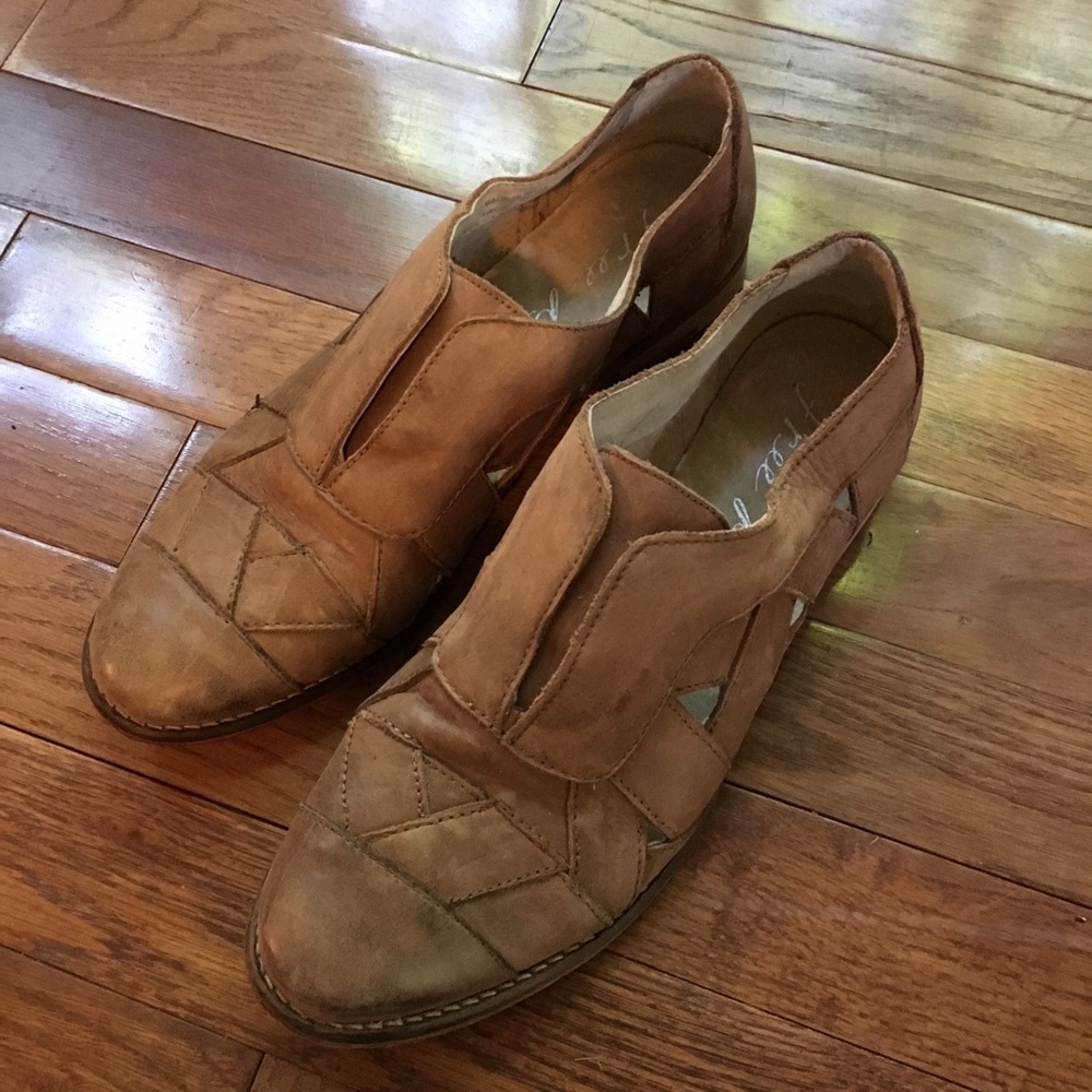 Ah-mazing Free People leather oxfords