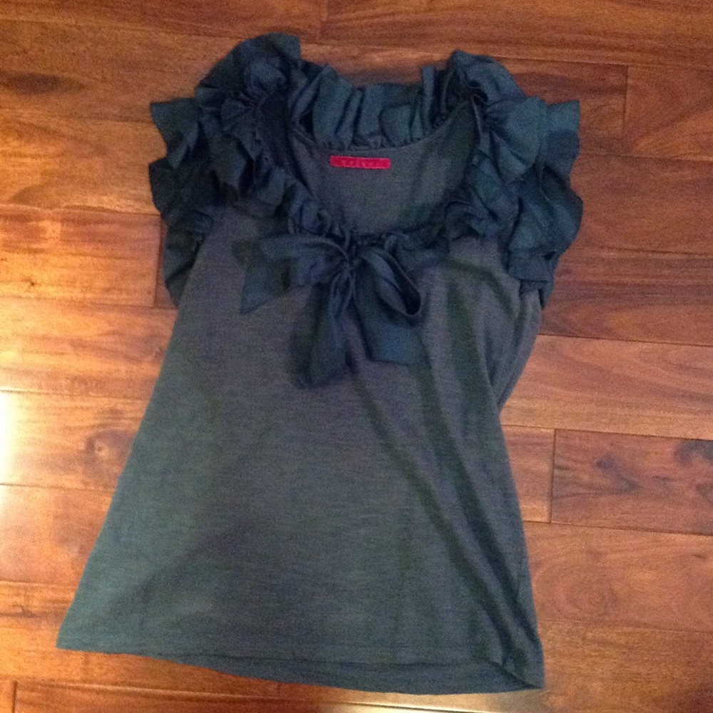 Short Sleeve Ruffle Blouse