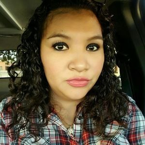 Meet your Posher, Marisol