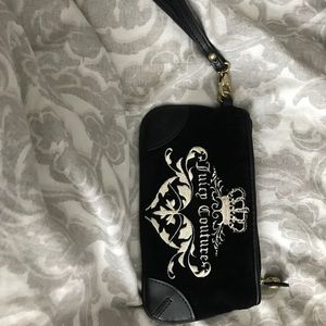 ▪️🖤▪️Juicy Couture wristlet wallet black