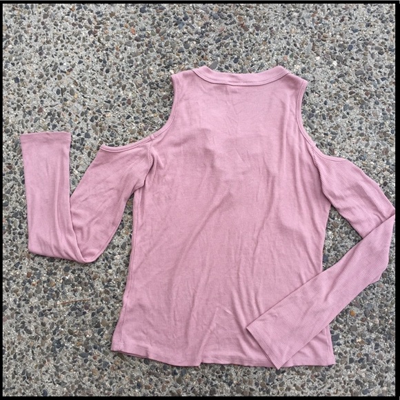 TILLYS Pink Stretchy Tee - Picture 2 of 4