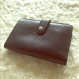 Louis Vuitton Amarante Vernis French Wallet