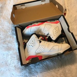 Air Jordan Retro 6