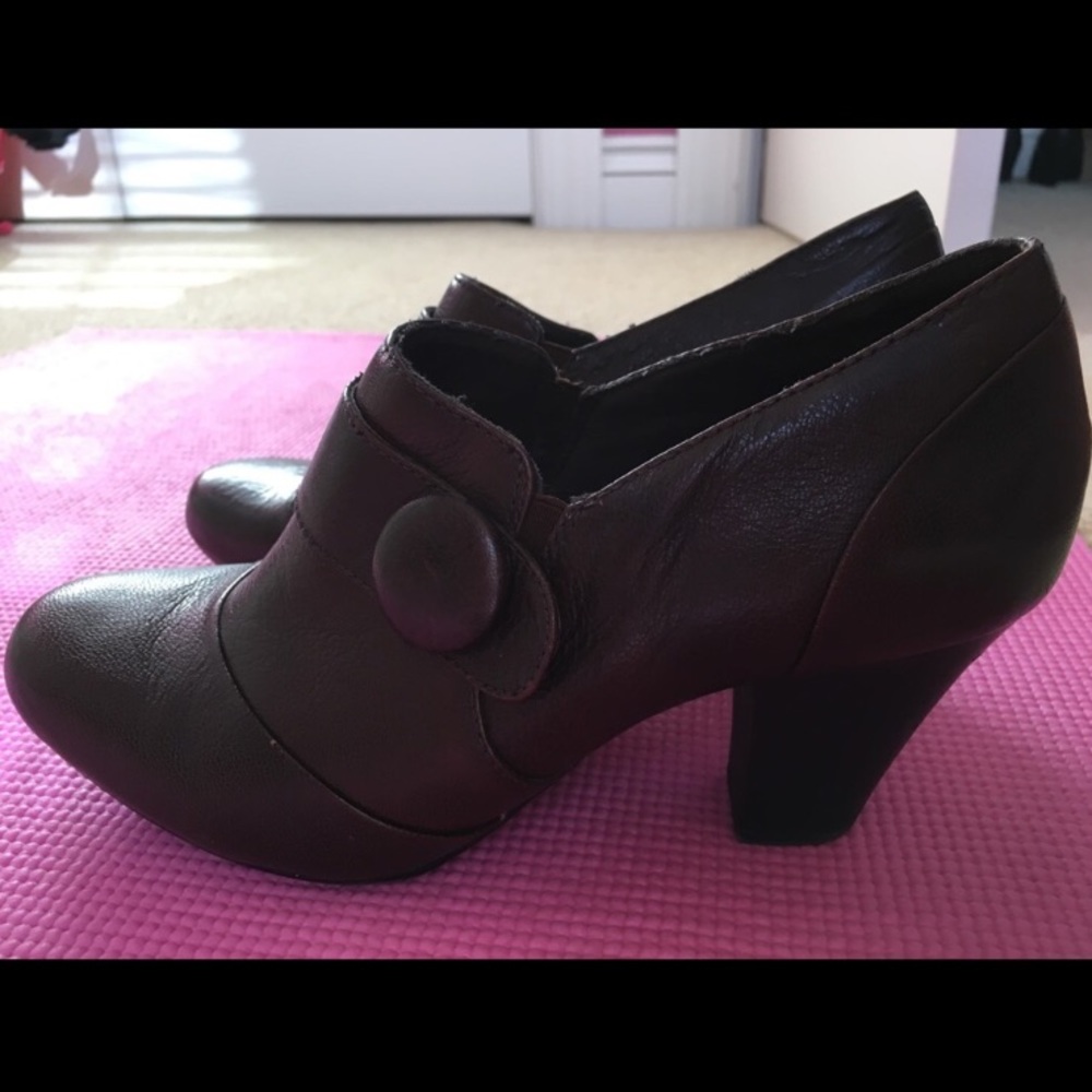 Brown Clarks