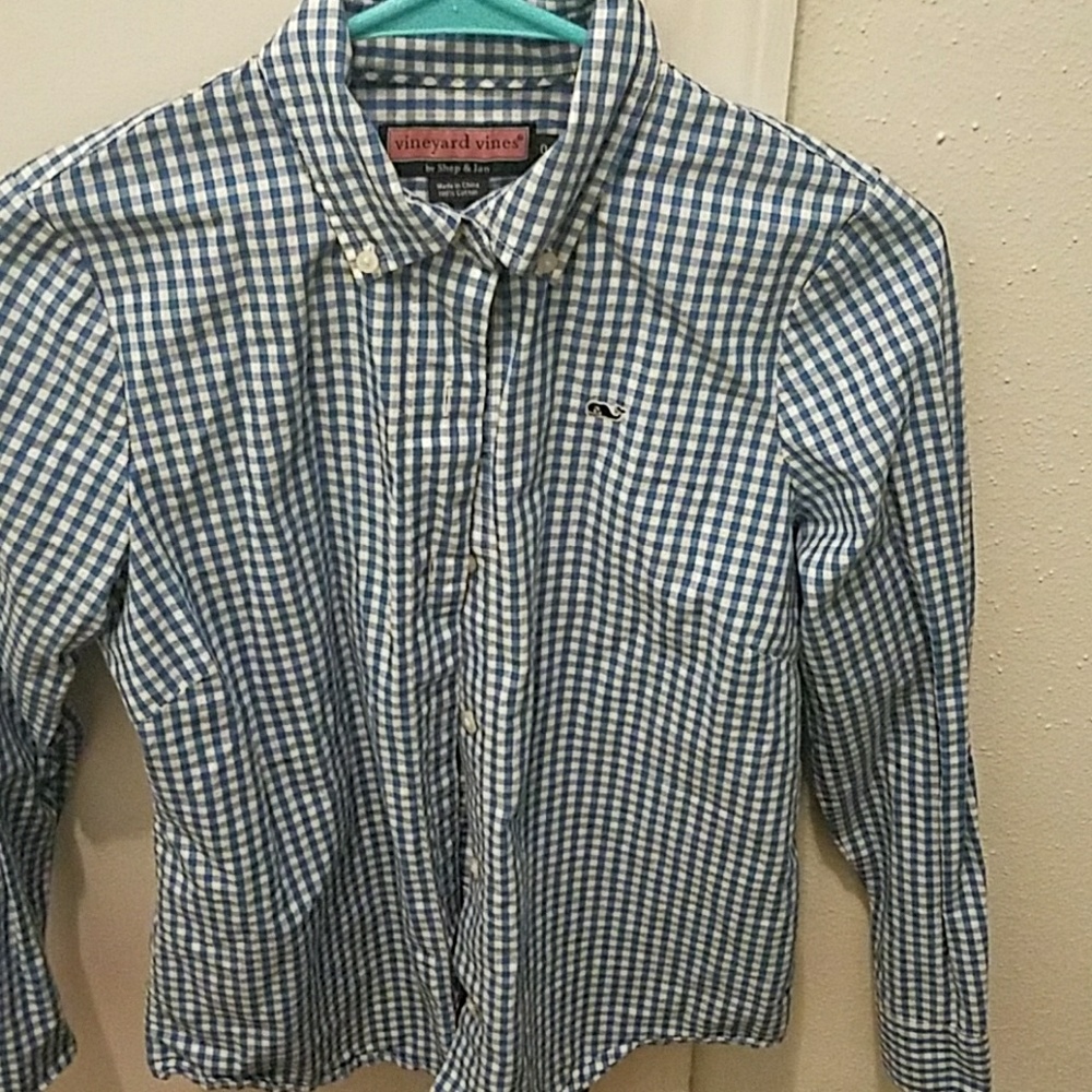 Vineyard Vines Button Down - image 1