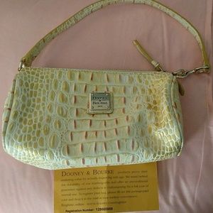 Dooney & Burke