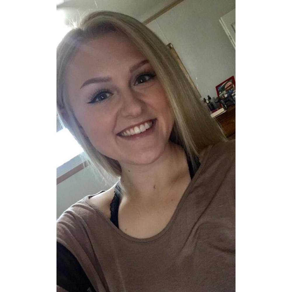 Meet your Posher, Alivia