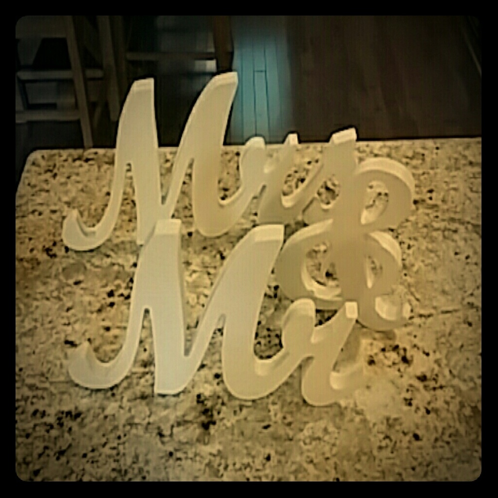 Mr & Mrs Wooden Sign