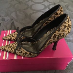 BCBG chocolate high heels