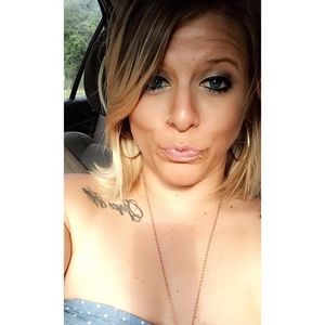 Meet your Posher, Ashlee