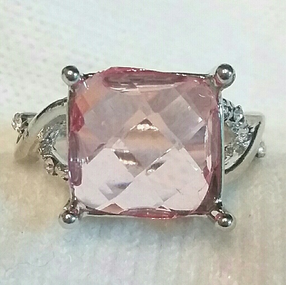 unbranded Jewelry - Sterling Plated Pink Stone and Crystals Ring unbranded Jewelry - Sterling Plated Pink Stone and Crystals Ring