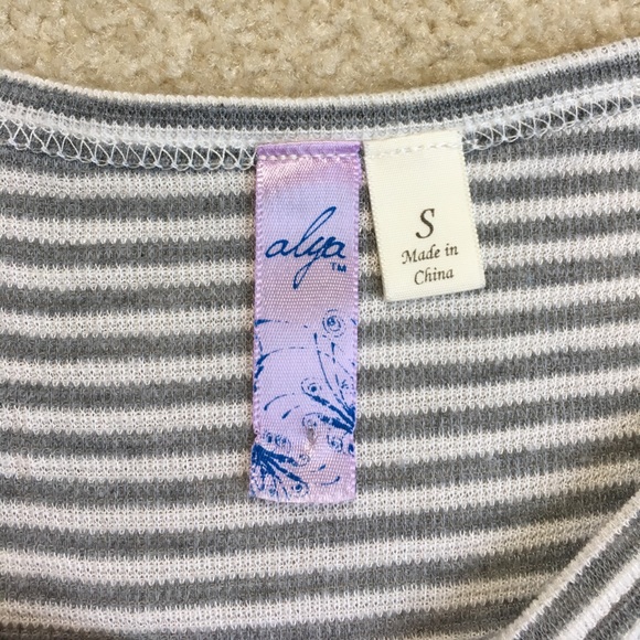 Francesca's top - Picture 2 of 2