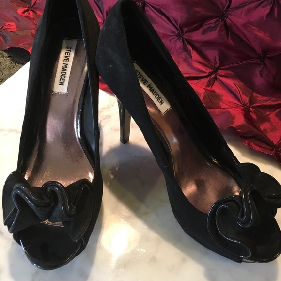 Shoes - Picture 2 of 3