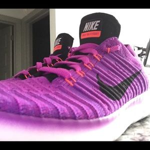 Nike Free RN Flyknit - Women's - Left 8.5 Right 8