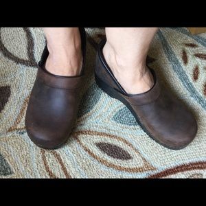 FLASH SALE !!DANSKO DISTRESSED LEATHER NWOT