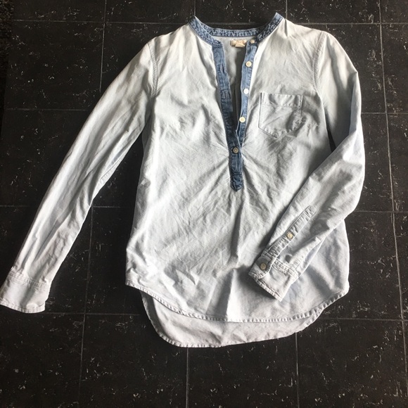 J. Crew Tops - J.Crew Denim Popover!