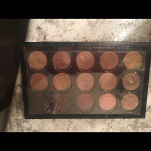 MAC 15xWarm palette