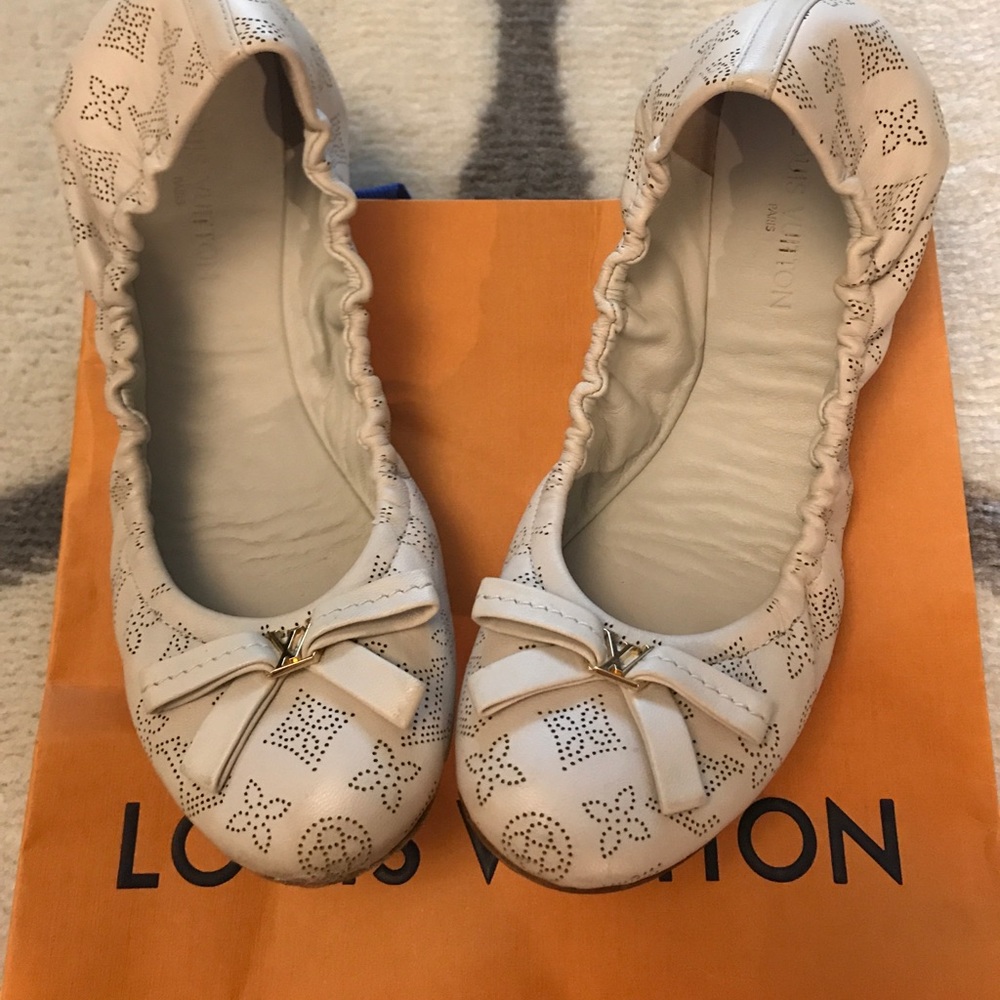 ⛔️SOLD⛔️Beautiful Louis Vuitton Ballerinas flats