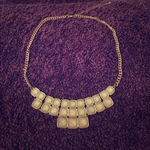 Light green/gold statement necklace!
