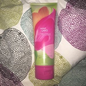 Sweet pea body lotion