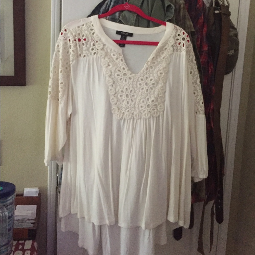 Beautiful never been worn shirt cotton.