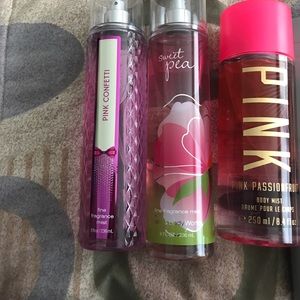 Bundle of body sprays