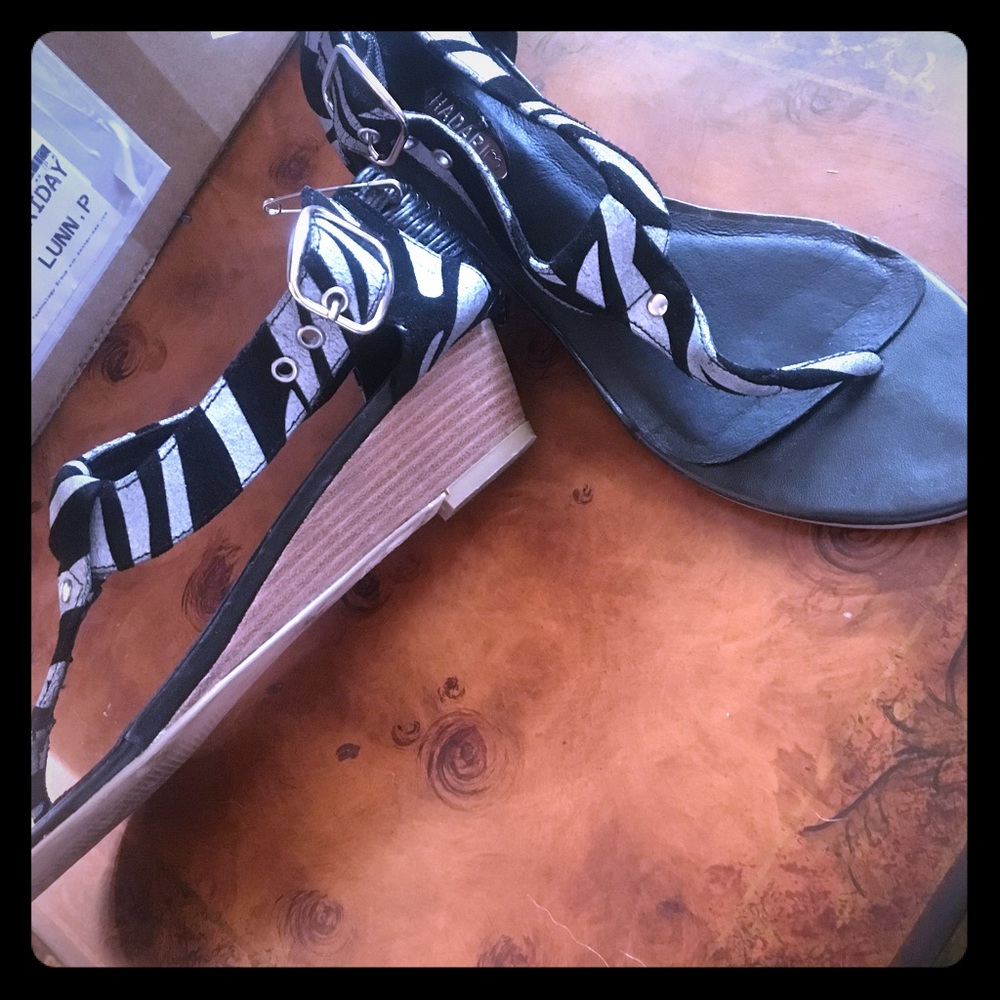 Fashion sandals
