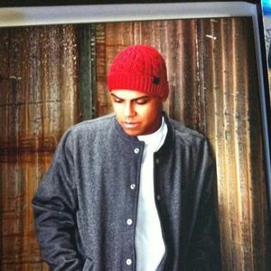 Meet your Posher, Efrain