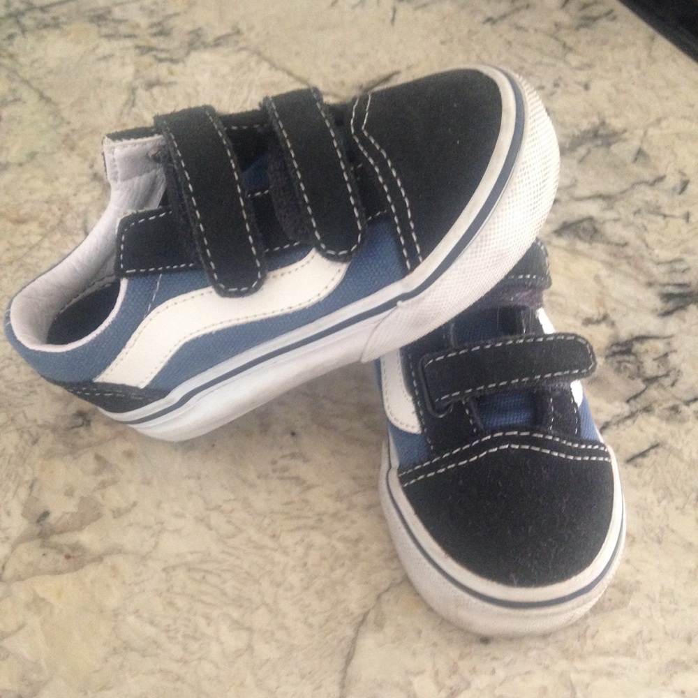 Boys Toddler Vans Shoes size 7